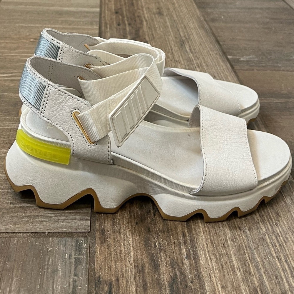 SOREL Women's Kinetic Sandals size 10 - Picture 4 of 10